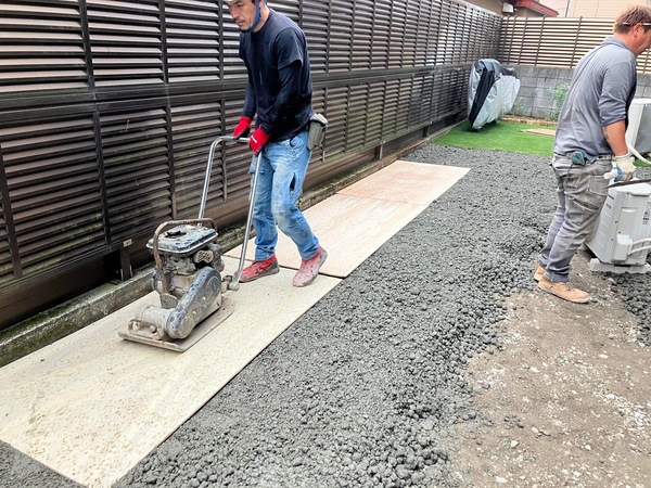 【埼玉】「梅雨のこの時期土間コン施工はどうしてる？ 土砂降りに見舞われても1日で全てが終わる土間コンについて（前編）」渋谷建材・YNKワークス