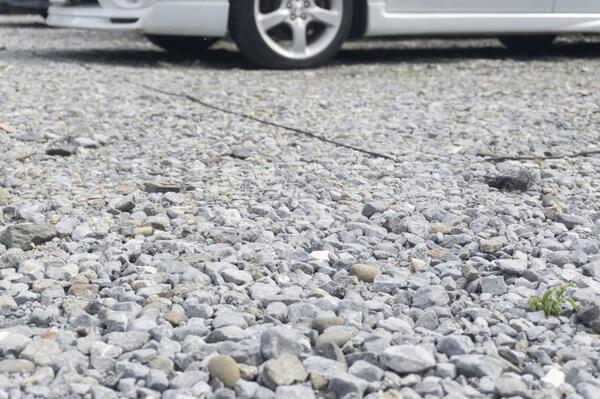 砂利舗装や砕石舗装よりも 安い 駐車場の作り方を教えます 雑草 ぬかるみ対策 オワコン 生コンポータル