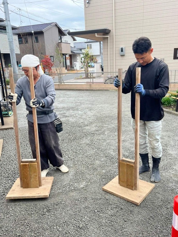 【埼玉】「雑草・排水対策にオワコン敷きたい！ 施工店への依頼なら【無料】の《交渉代理》と《施工立会》がおすすめ！」渋谷建材・小暮工業