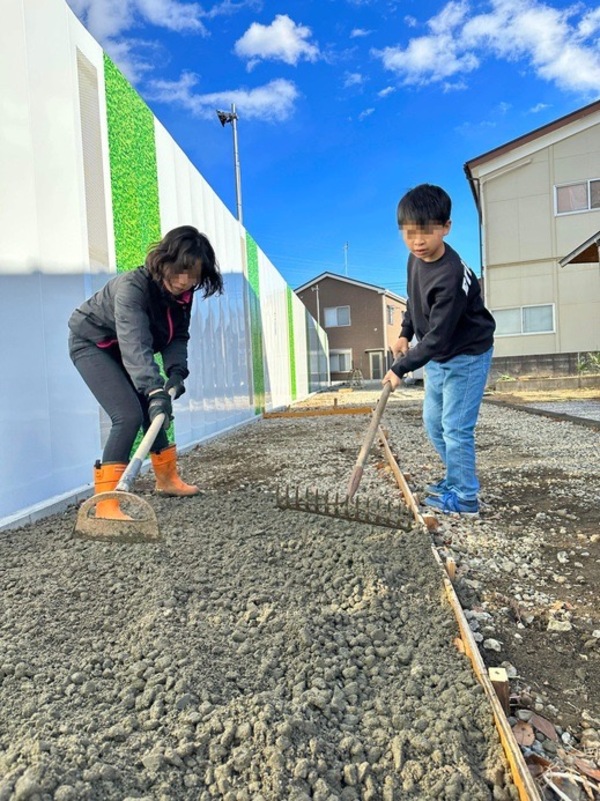 「お子さんでも綺麗に オワコン 仕上げることがわかった1週間」（週刊生コン 2023/01/30）