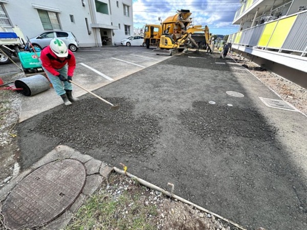 【静岡】「少子高齢化で深刻化するメンテナンス費用の増大に【町営住宅の駐車場で採用されたオワコン】が示す未来」藤枝生コン・西尾建工