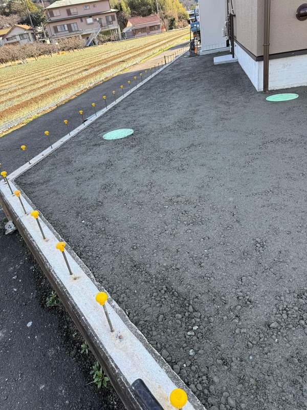 家周り(庭)の草抑えや水はけといったら オワコン®︎ ど定番です! ご相談はお気軽に