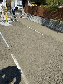 バスケットの練習場と臨時の駐車場にご利用されたいということで 【直営施工】 ご採用いただきました