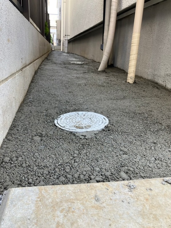ハウスメーカーや外構業者に雑草対策としてオワコンを提案しましたが、、先方に知見がなかったため、高額になる、作業が大変などと説明があった