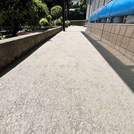 オーナー様がご年配のため、除草作業が、年々辛くなってきたそうで相談頂きました