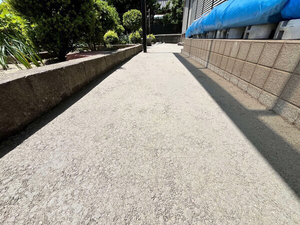 オーナー様がご年配のため、除草作業が、年々辛くなってきたそうで相談頂きました
