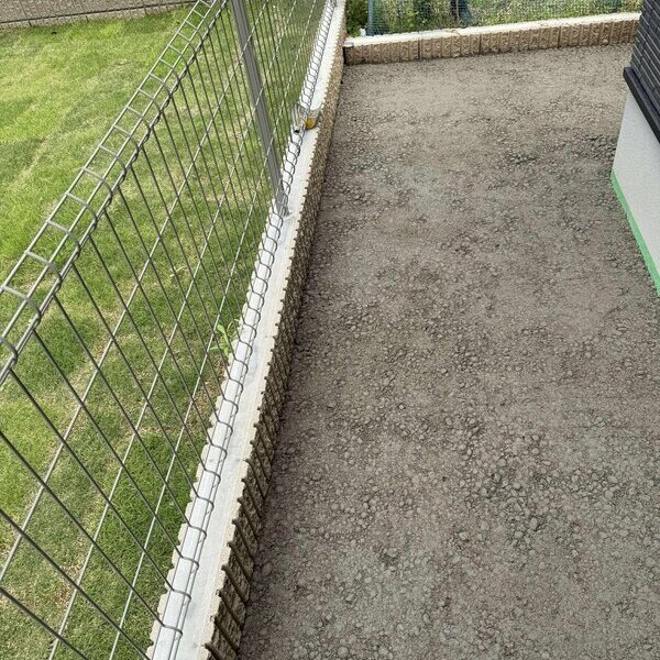 だだっ広い敷地や家周りの雑草や排水やぬかるみなどで困ってたらほぼほぼ一択