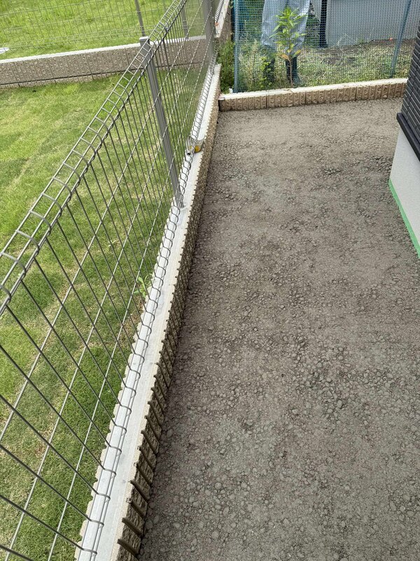 だだっ広い敷地や家周りの雑草や排水やぬかるみなどで困ってたらほぼほぼ一択