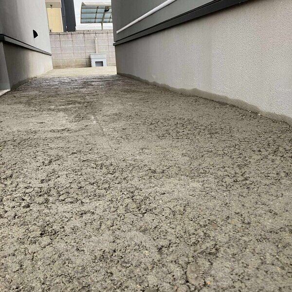 隅っこの雑草から駐車場全部まであらゆる用途にお役に立ちます（週刊生コン 2025/08/26）