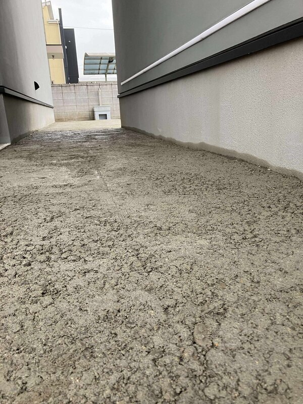 隅っこの雑草から駐車場全部まであらゆる用途にお役に立ちます(週刊生コン 2025/08/26)