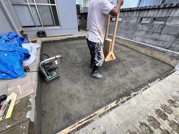 【沖縄】家周り(犬走)はオワコンで駐車場はオコシコンってコンビが多いけど今回は駐車場にオワコン®︎が採用されました