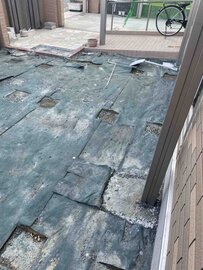 下地（施工をご希望される現在の地面）がしっかりしていればその上からそのままで大丈夫です