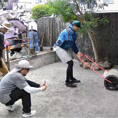用途の決まっていない敷地。業者さんにアスファルト工事を依頼する前に【オワコン】ご検討ください