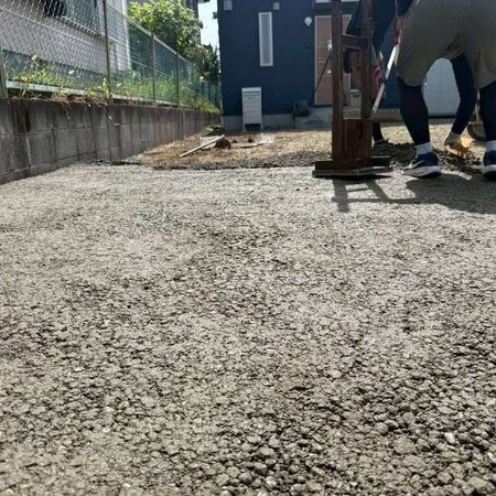 涼しくなってきて雑草が弱ってる今のうちに【オワコン】で空き地や遊休地を固めておこう