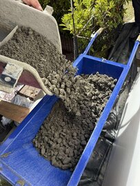 自分で作業（DIY）ならなんと半額？！ ただでさえ激安なのにこれじゃ砂利敷きと変わらんじゃん！