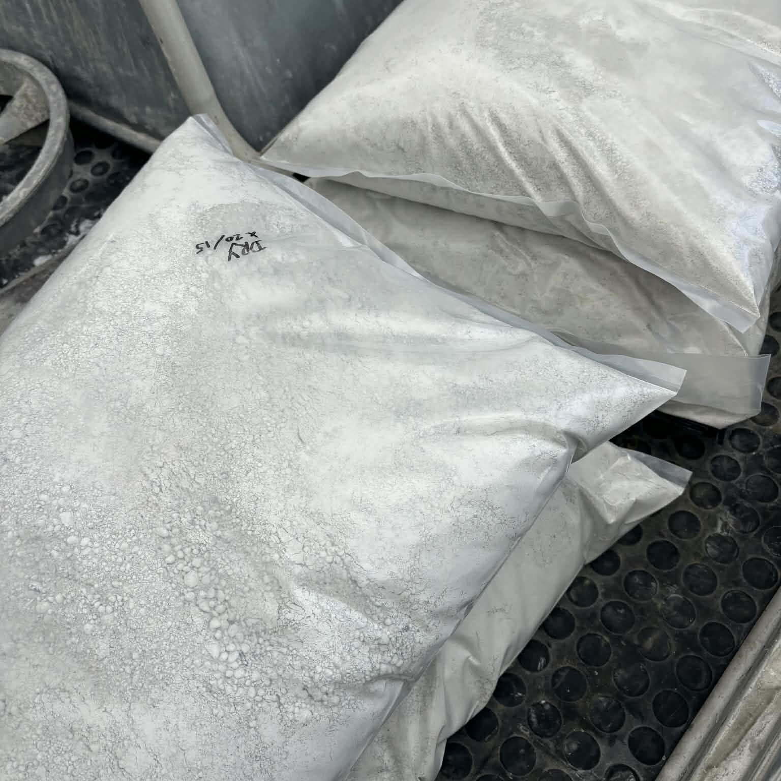 暮らしの身近な防草/排水ならコレ！ 袋物【オワコン®︎まさ固®︎】の大量生産が始まっています