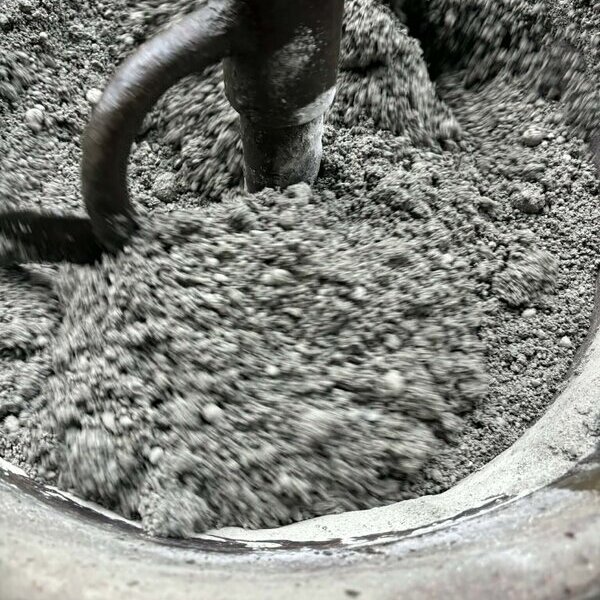 袋物（プレミックスタイプ）の登場【オワコン®︎まさ固®︎】で騒然となったナマコンバレー（週刊生コン 2025/12/15）