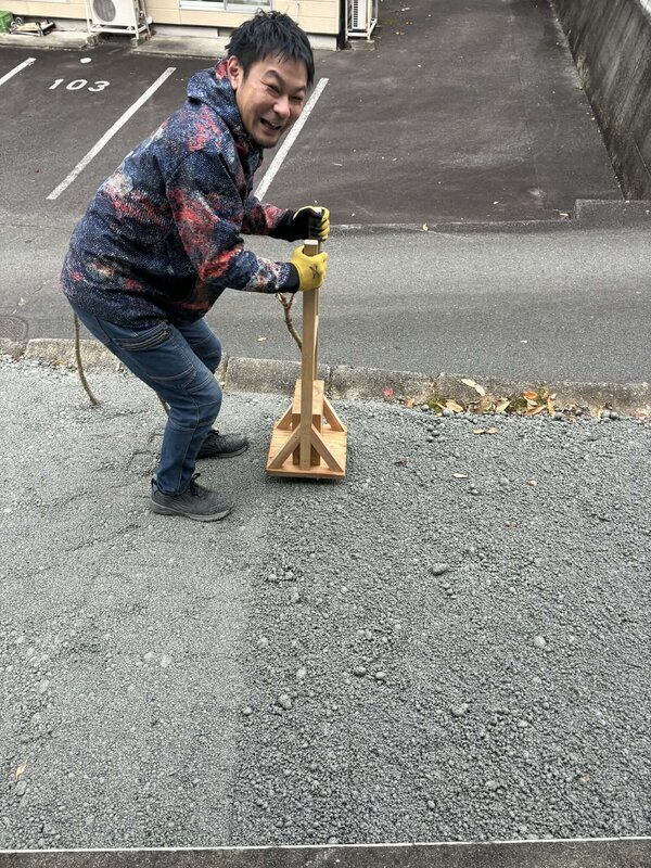 エクステリア資材の大家エクスショップも太鼓判を押した！ 【オワコン®︎まさ固®︎】製造・施工の様子をご紹介