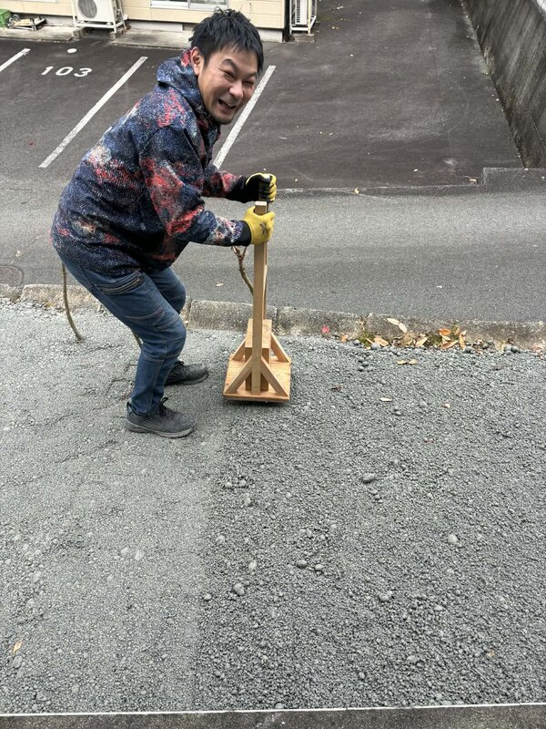 エクステリア資材の大家エクスショップも太鼓判を押した！ 【オワコン®︎まさ固®︎】製造・施工の様子をご紹介
