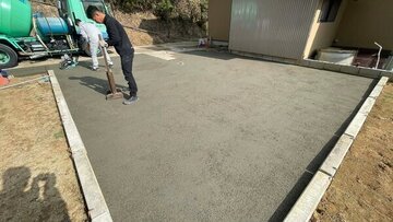 粒々コロコロちょっと変わった生コン【オワコン®︎まさ固®︎】は敷き詰めるだけで防草・排水