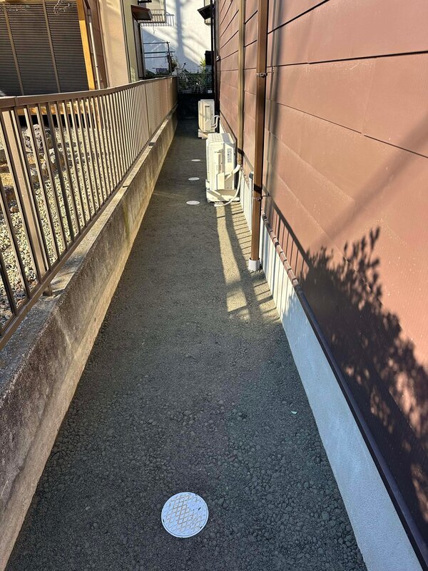 家周りのちょっとした困りごと 排水、雑草、ぬかるみ、段差、凸凹、外注、猫の糞害 ちょっとした労力で