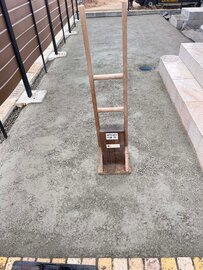 現場に安心【オワコン®︎まさ固®︎】施工後養生完了した後に雨。土間コン™︎では出来ない