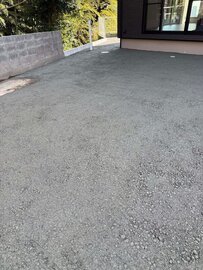 雑草、ぬかるみ、段差、水たまり、砕石の散逸、凸凹、害虫、猫の糞害の対策 土間コン™︎