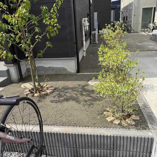 草には塩（対応）だけど植栽にはとっても優しいそんな都合のいい土間コン™︎あります