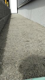 草生えてこない。水たまりにならない。段差やぬかるみを防止する。砕石みたいだけど土間コン™︎