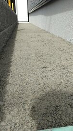 草生えてこない。水たまりにならない。段差やぬかるみを防止する。砕石みたいだけど土間コン™︎
