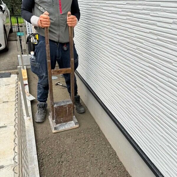 排水設備のいらない便利なコンクリで防草