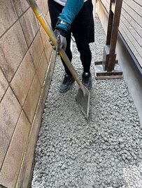 砂利は嫌 水はけのいい安いコンクリ