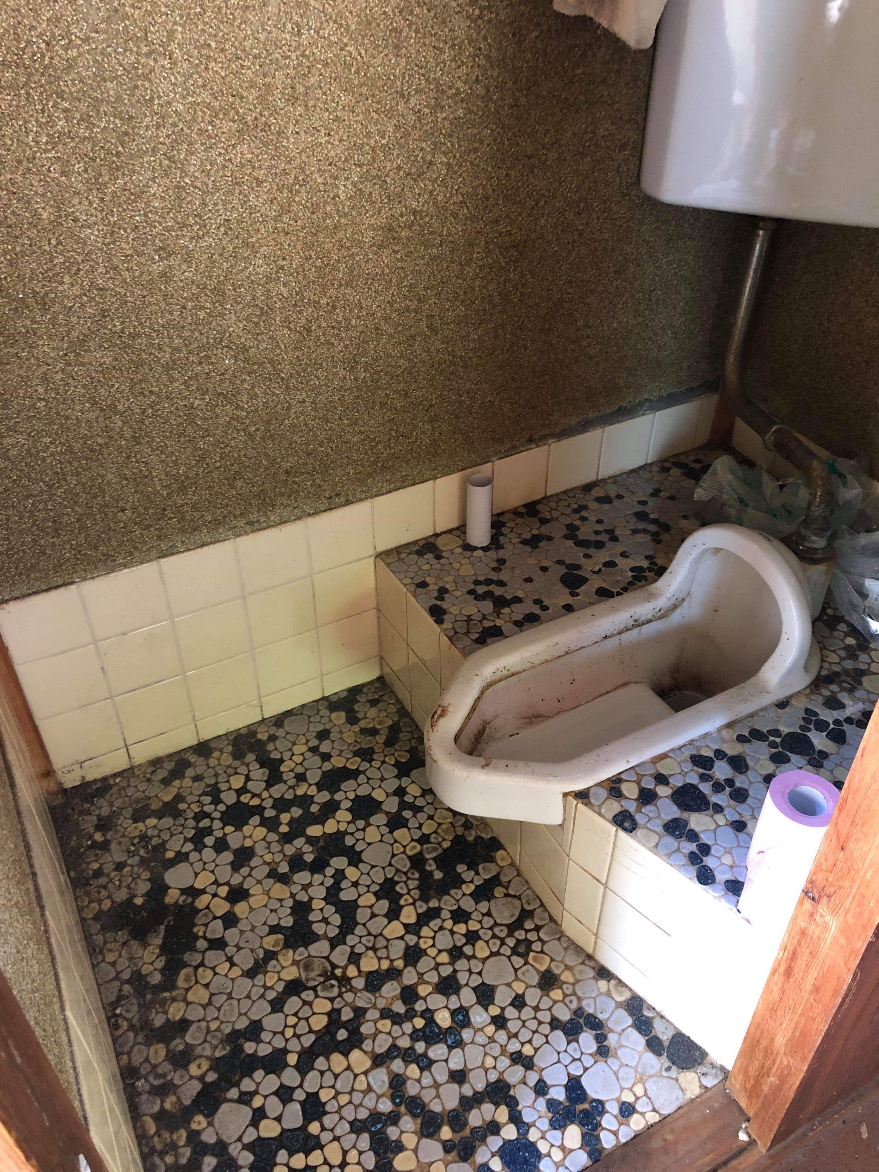 たったの50 000円 憧れの打ち放しコンクリートを Diy で自宅のトイレに リフォーム コンクリートリフォーム 生コンポータル たったの50 000円 憧れの打ち放しコンクリートを Diy で自宅のトイレに リフォーム コンクリートリフォーム 生コンポータル