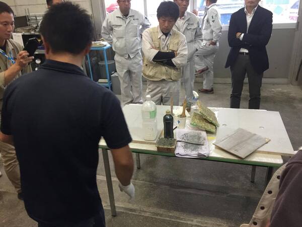 「明日からコンクリート打ち放し色合わせ補修は嘘ではない」 体験会