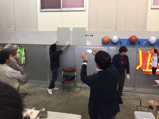 明日からコンクリート打ち放し色合わせ補修は嘘ではない 体験会 コンクリートリフォーム 生コンポータル