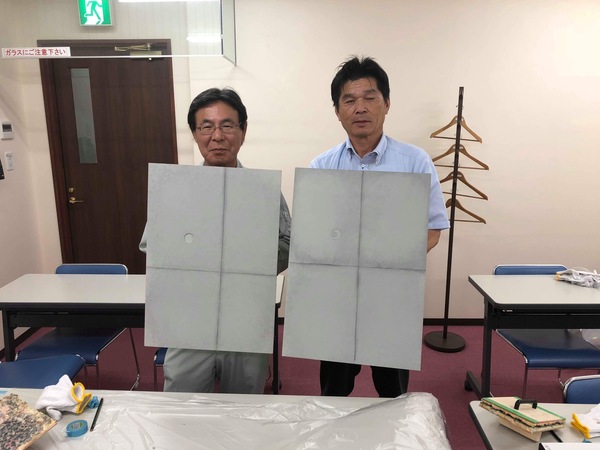 「二次製品工場での打ち放し色合わせ補修｜打ち放し色合わせ」