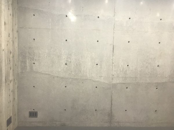 「理屈ではどうにもならないコンクリート」 コールドジョイント・色むら・全国