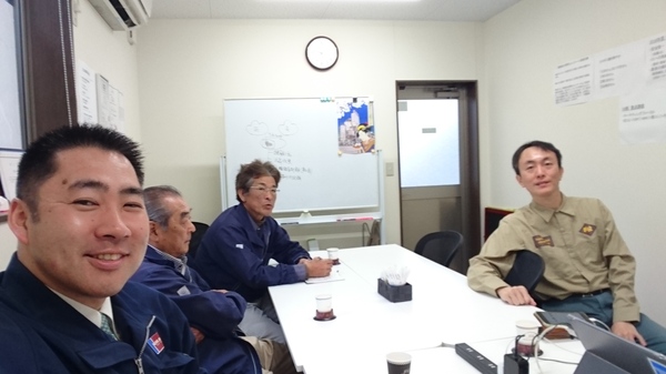 「あがいても橋やビルができるわけじゃない」