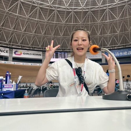 レジェンド中野浩一さんも登場！ 大会開催中の伊豆ベロの中で「包丁を捨てよ、飲みに出よう。」が生放送！他