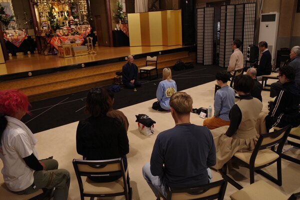 NYCからナマコンバレーに僧侶をお招きして菩提寺【正蓮寺】にて静坐会を開催しました