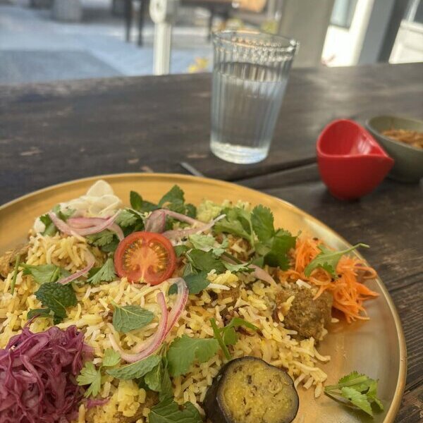 生コン屋さんの地域おこし！ Lumber、杉山商店、LOTUS SWEETS、yunasweets、たけみごはん、反射炉ビアスタンド、MINGLE、Twelve