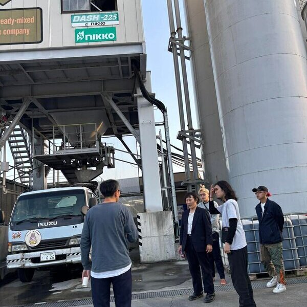 昨年8月以来にアーティストMADARAさん crotchet / school と共にナマコンバレーを訪れました