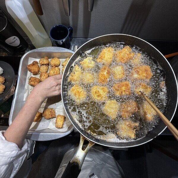 駿河湾で釣れたシイラのフライ